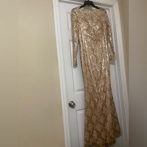 Hijabi friendly blush/champagne dress!